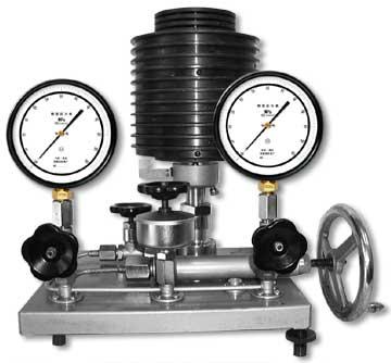 YU-600E活塞壓力計